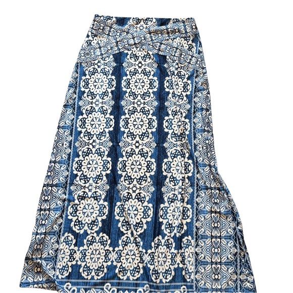 Beige by eci Dresses & Skirts - Blue White Printed Midi Skirt Women Medium Boho A-Line Stretch Cotton